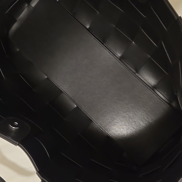 Elegant Black Woven Tote Bag NAKEDVICE - Picture 7 of 9